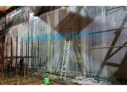 側(cè)墻養(yǎng)護